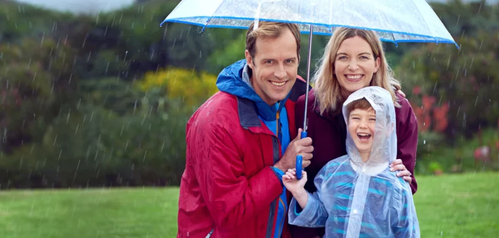 protege a tu familia con el seguro de salud adecuado en temporada de lluvias serenus