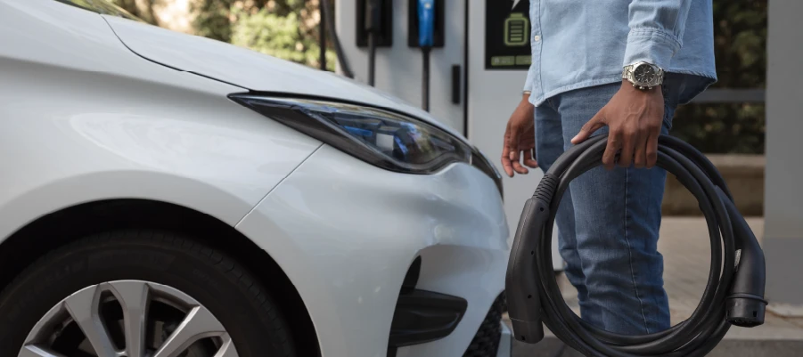 el gran cambio en la infraestructura de carga en vehiculos eléctricos serenus